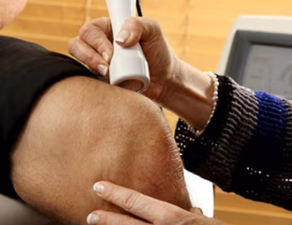 ¿Cómo el Láser Frío Clase IV acelera la recuperación de meniscos y ligamentos?